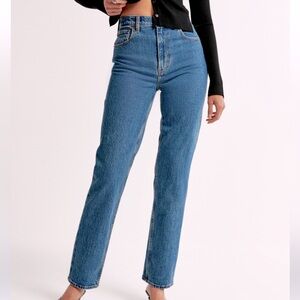 Abercrombie & Fitch 90s Ultra High Rise Straight Jean - Medium Wash 25R